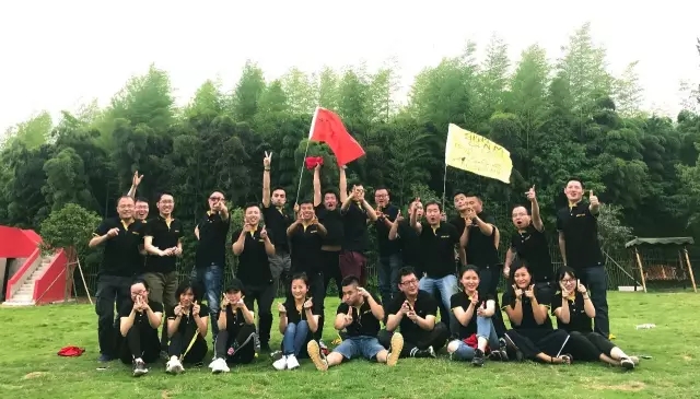 “向梦想出发” 利来w66销售团建活动完善绽放